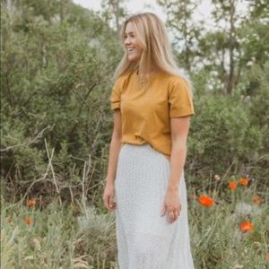 Piper and Scoot “The Tee” in mustard